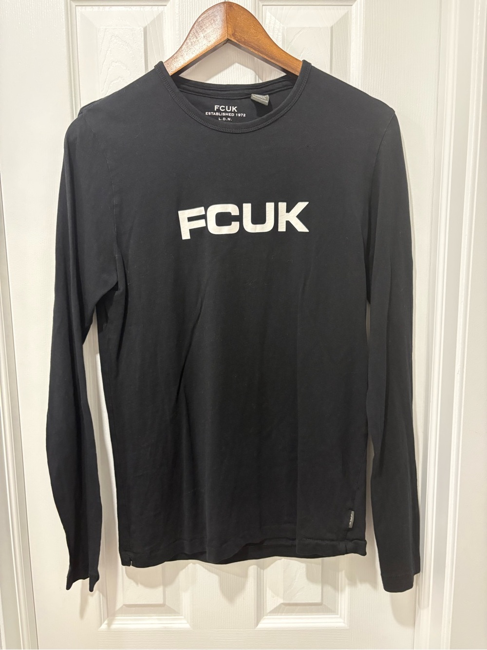 Men's French Connection FCUK Black Long-Sleeve Logo Tee medium
